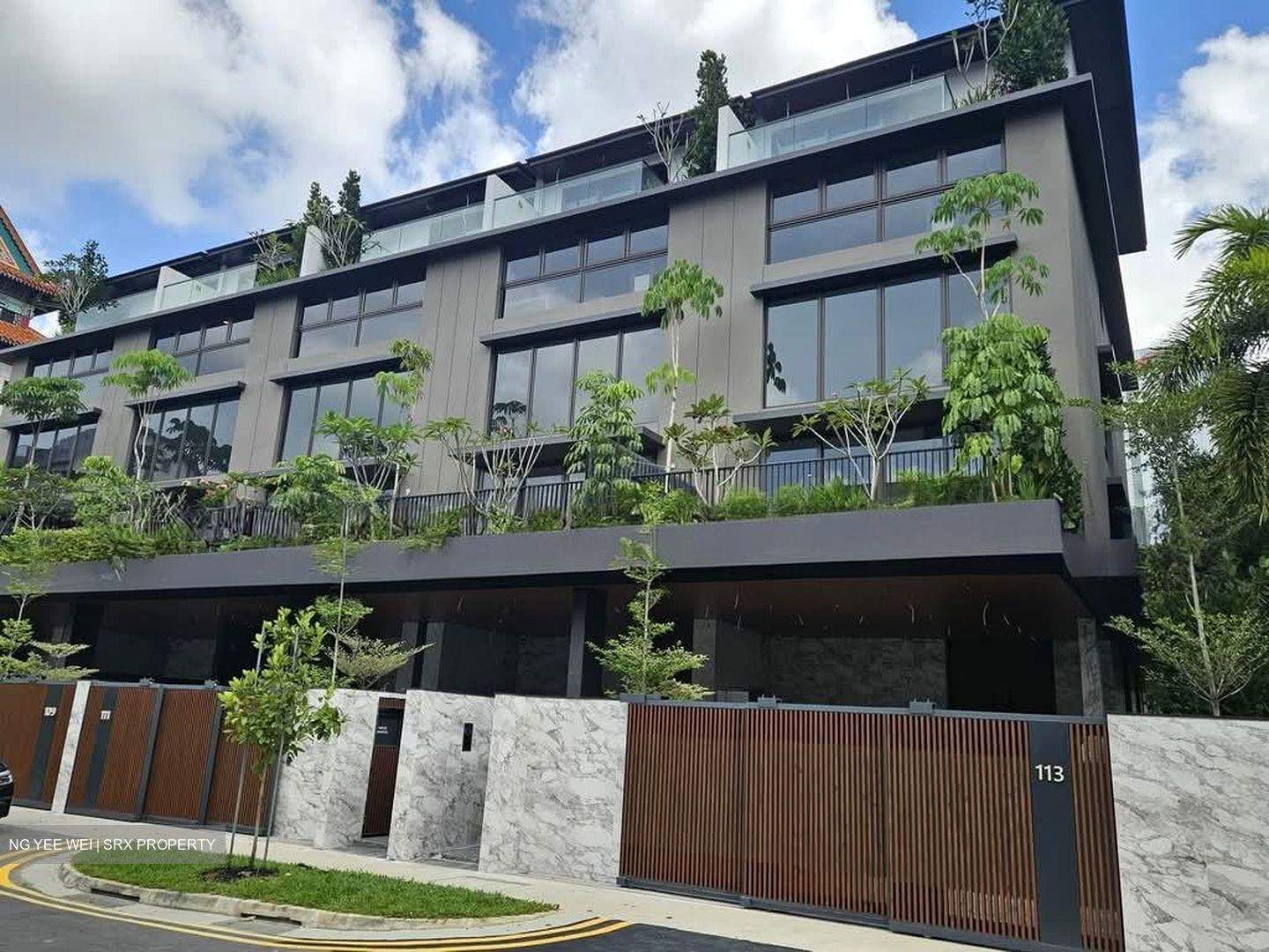 Shrewsbury Road (D11), Terrace #588579291